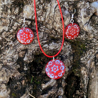 Ékszerszett pontfestéssel - nyaklánc + fülbevaló (kis, piros virág)