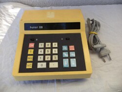 HUNOR 88 retro asztali számológép  (4034)
