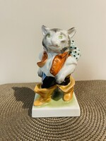 Herendi Csizmás Kandúr figura