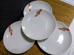 Hollóházi porcelán tányérok (TWA 4db.)