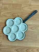 6 lyukú tarkedlisütő - Pilsen 1870