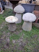 Kő gombák,kerti dísz