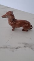 Aqvincum porcelán kis tacskó kutya figura