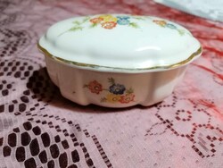 Porcelán ékszerttartó- Oscar Schlegelmilch (Langewiesen, Németország)