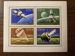 1970. Luna 16 **
