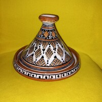 Marokkói tagine (tajine  ). Népi,Kerámia edény, főzőedény. Használati eszköz.