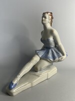 Hatalmas porcelán balerina kék ruhában, Oláh Sándor terve