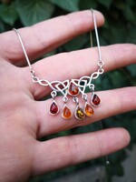 Szépséges borostyán köves ezüst nyaklánc