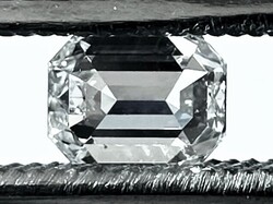 0,50 ct E / VVS1 Emerald cut gyémánt – GIA tanúsítvány – befektetési minőség
