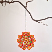 Pontfestett kerámia ablakdísz, függő (Virág)