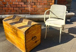 Nagy méretű utazó láda katona faláda