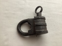 Antik kovácsolt vas lakat .