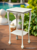 Antik vintage stílusú faragott, fa posztamens kis két szintes téglalap alakú asztalka