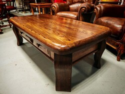 Solid Oak Coffee Table with Drawers, Excellent Condition, Sturdy High-Quality Living Room Table
