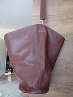 Nagy méretű ZARA valódi bőr válltáska