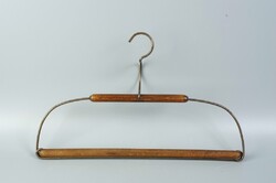 Antik Patent vállfa