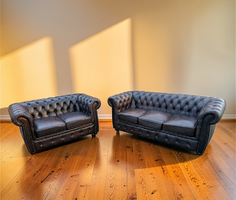 Eredeti Chesterfield stílusú bőr ülőgarnitúra.