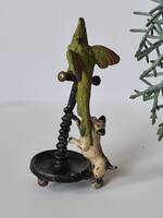 Antik bécsi bronz miniatűr papagájjal játszó kutya gyűjtői darab kakadu Vienna  1800/1900