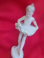 Hollóházi porcelán balerina