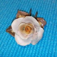 Nagy méretű kézműves rózsa bross (234)