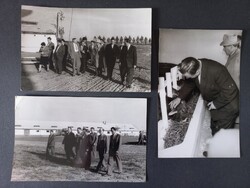 Hivatalos látogatás mezőgazdasági telepen – Ópályi – 3 db fotó – 1960