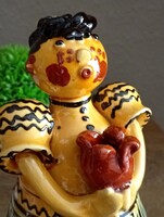 Kiss Andrea kerámia figura