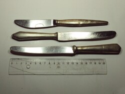 Antik vegyes gyártmányú evőeszköz készlet része kés - 1 db ezüstözött, 2 db Alpakka