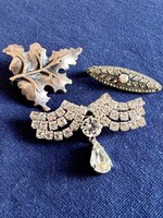 Vintage ezüst színű bross kitűző csomag levél gyöngy függő strassz