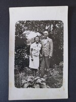 Elegáns pár kerti lugas alatt – portréfotó – 1938.  - Fürj utca