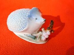 Hibátlan Zsolnay sün / süni porcelán figura, Őry F.