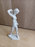 Veress Miklós tervezte törölköző akt porcelán figura