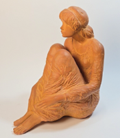 Kligl Sándor - nagyméretű terrakotta ülő nő szobra