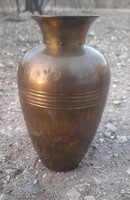 Indiai kézzel készített réz váza