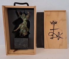 Salvador Dalí: Carmen – Castanets bronz szobor, limitált 136/2500, márvány talpon, eredeti doboz