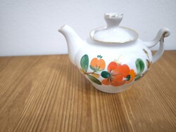 Virágmintás kis teáskanna