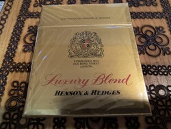 1 db bontatlan vintage Benson & Hedges cigaretta
