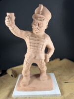 Nagyon Ritka Csermák Ferenc vitéz nagy ( 34cm) máz nélküli kerámia figura