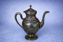 Empír stílusú ezüst kiöntő – díszített csőrrel, elegáns klasszikus darab