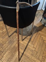 Agancsmarkolatos, faragott sétapálca
