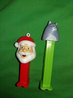 Retro PEZ cukorkadagoló MESE figura pár MIKULÁS és kis kedvencek CHLOE macska cica DARABRA