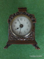 Mini ébresztős asztali óra