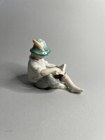 Nagyon ritka kőbányai, drasche olvasó fiú figura, Balogh Béla tervezte
