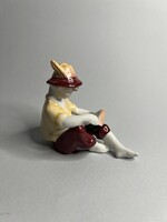 Ritkább hollóházi olvasó fiú figura, Balogh Béla tervezte