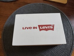 Levi's promóciós ajándéktárgy kis fa doboz