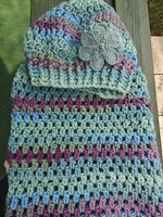 Handcrafted Premium Quality Hat and Infinity Scarf Set New