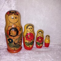 Matrjoska baba. Fából készült figura.