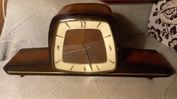 Junghans kandalló óra