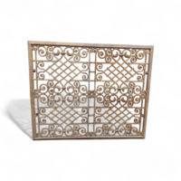 Nagyméretű öntvény szellőzőrács. ÉPÜLETDÍSZ