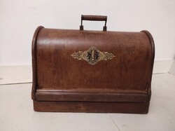 Antik varrógép Singer gyűjteményi darab varró gép dobozában 856 5561