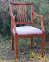 Neobieder tömör cseresznyefa karfás szék felújított 19 sz vége